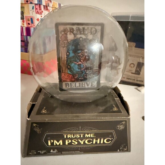 Spin Master Games Trust Me I'm Psychic Board Game Brand New Sealed - Picture 1 of 2